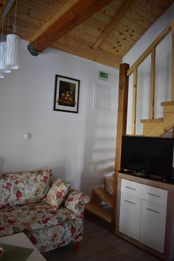 Apartman Tea Valpovo Екстериор снимка